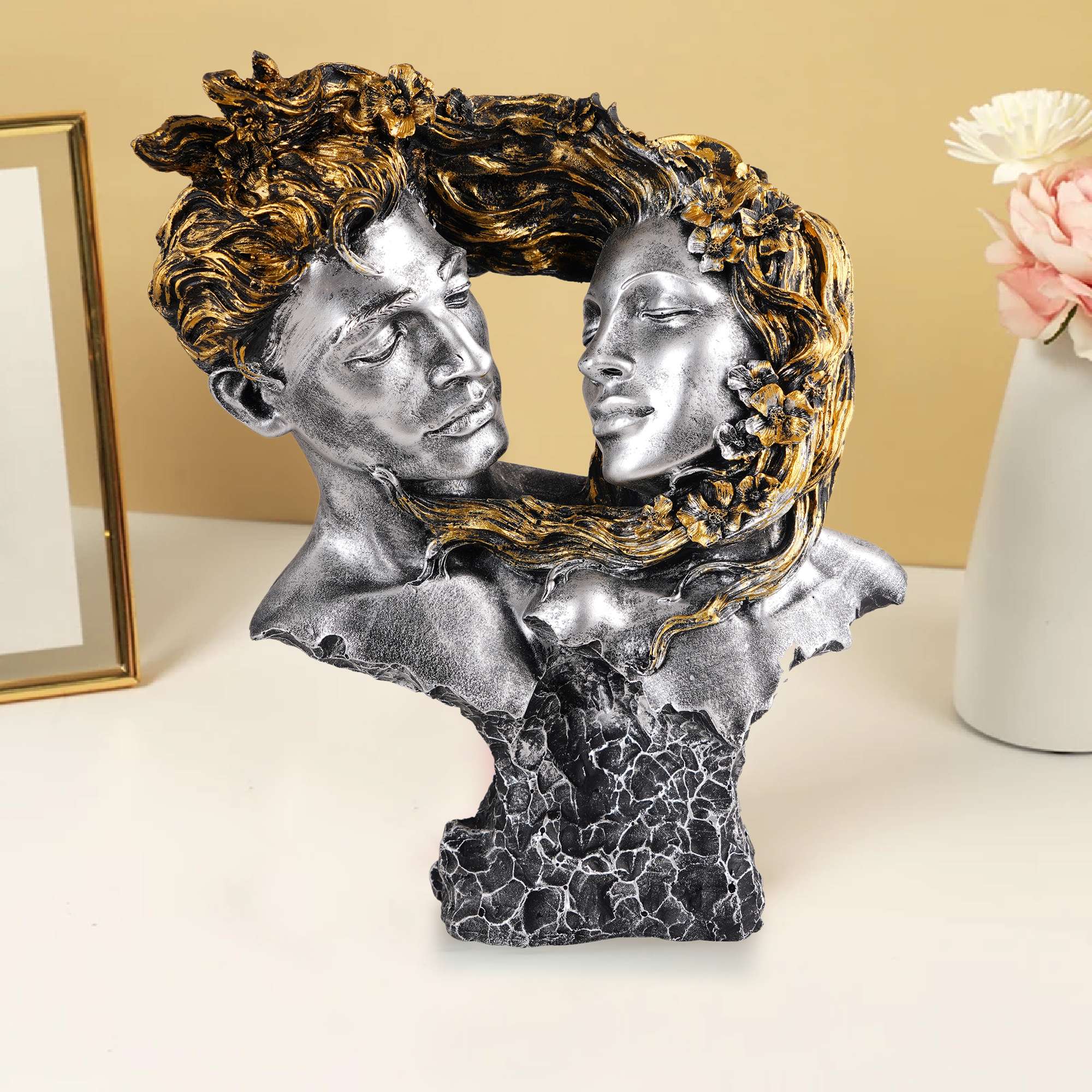 Love Couple Face Statue silver and golden Showpiece for Home Decor Valentine Day Gift | Resin Decorative Showpiece showpiece - Image 4